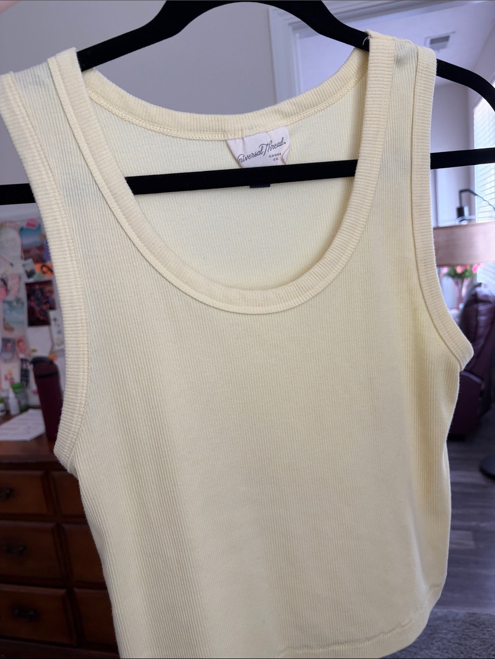 Scoop Neck Ribbed Tank Top - Picture 3 of 3